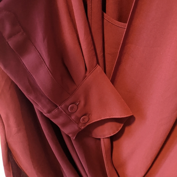 BCBG MAX AZRIA Bergendy High Low Blouse - Picture 3 of 8